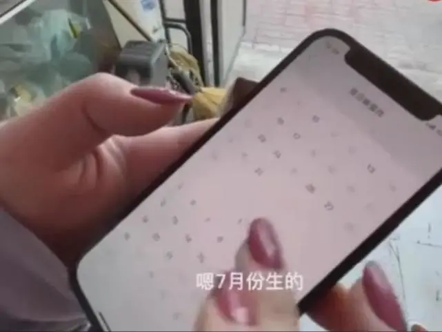 《当家》虐猫风波升级，剧方二度澄清被指作假，网友开始组织举报