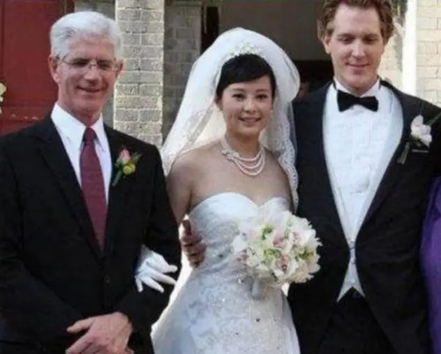 袁立：三婚两离，50岁还没孩子，经历过才知道，还是中国男人好