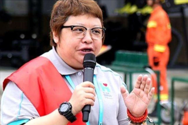 韩红的母亲雍西：早年丧夫后再婚，如今最担心女儿婚事