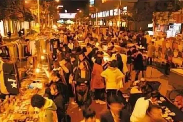 “富婆”李宝华：打60万美容针、燕窝当水喝，被抓后遗憾钱没花完