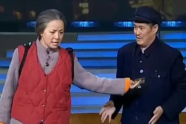 宋丹丹遛弯式扫货，一小时花费近百万，10天后将二度当奶奶？