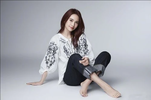 结婚3年异地分居，300天不见面少视频，李荣浩：杨丞琳很理解我