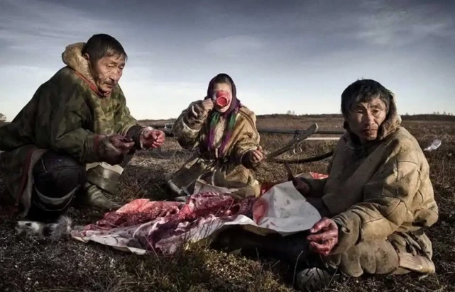 无法理解的餐桌礼仪：因纽特人饭后1​个屁​，才是满意的表现