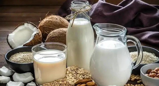 养宠物的朋友们注意了！有些食物千万不能给宠物吃，吃后活不到十小时