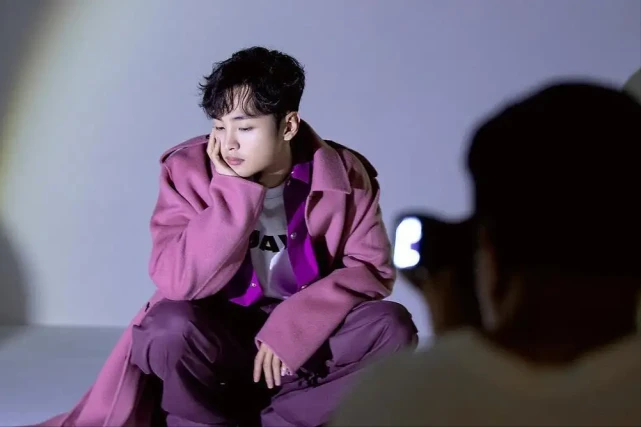 又一剧组发生意外？30岁导演当场去世，十人受伤被送医