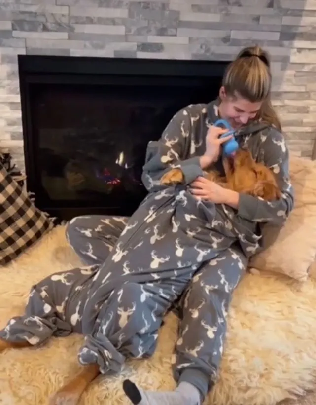 当有人质疑狗子的家庭地位时，网友霸气地回击了一张照片…