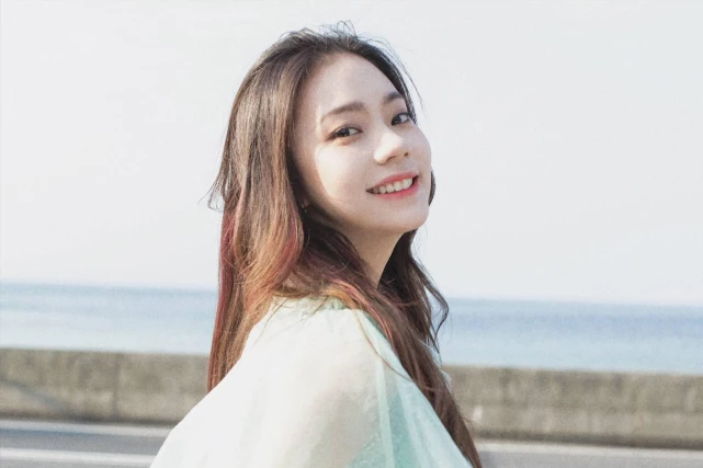 26岁女星张紫宁：现状可怜委屈落泪，哭诉没资源没节目可上