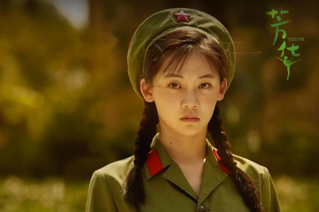 苗苗官宣怀二胎！挺大肚子独自开豪车去产检，喜晒孩子B超照片