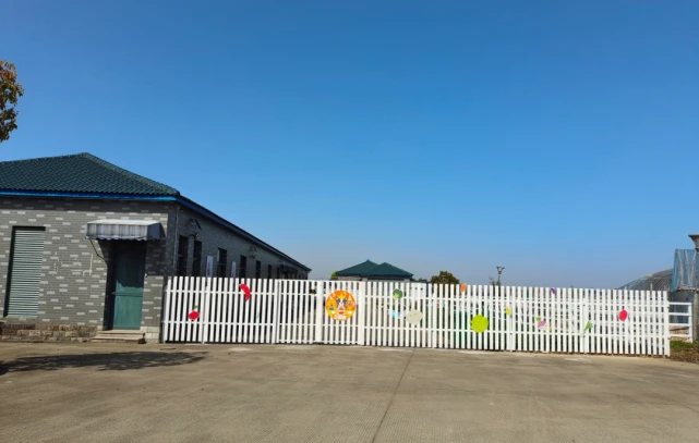 新360行｜“欧巴”郑沧浩的出圈人生 40岁跨行学做训犬师