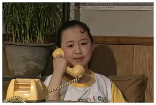 关凌：被妈妈催婚又催生，和制片人结婚11年，儿女双全