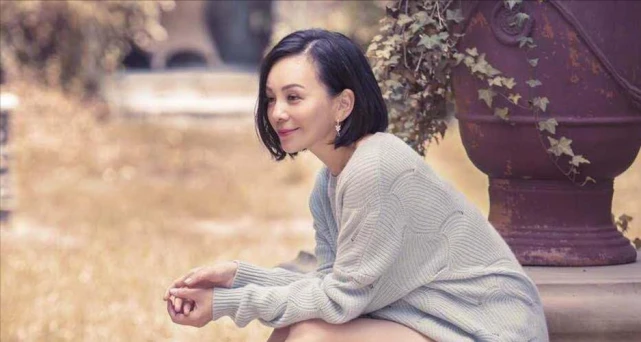 雪姨王琳在上海隔离，面容消瘦声音憔悴，午饭仅吃面饼喝白粥？