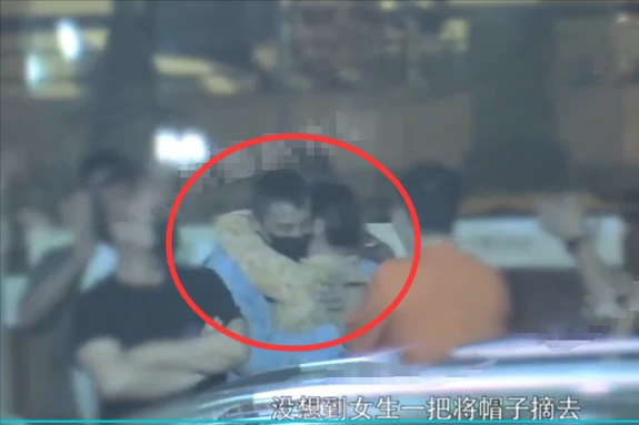 当街与美女搂腰拥抱，举止亲密似情侣，欧豪的回应可信度有多高？