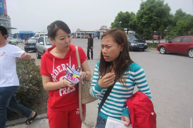 赴美12年的凤姐，37岁考上美国名校，选修两大高难度学科