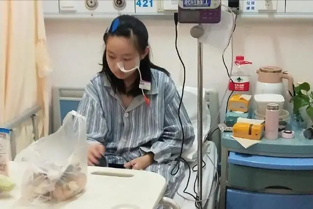 童星邵一卜：不堪忍受校园暴力选择跳楼，班主任不作为原因疑被扒