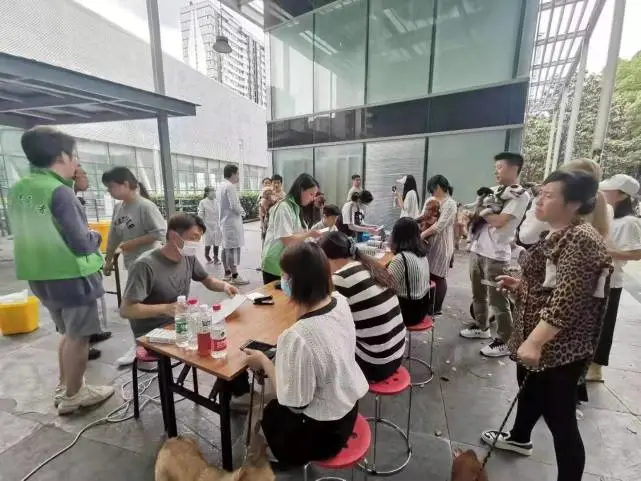 以疫苗针剂切入宠物服务赛道，“宠鋆”想要打造更贴心的宠物平台｜早期项目